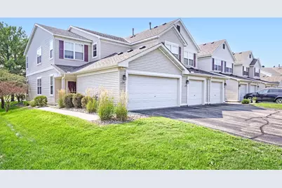 688 Cobblestone Way, Shakopee, MN 55379 - Photo 2