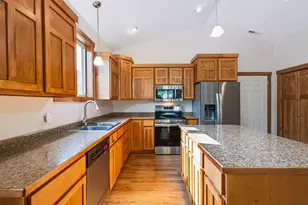 206 W Cemetery Rd, River Falls, WI 54022 - Photo 4