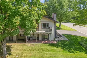 1595 Four Oaks Rd, Eagan, MN 55121 - Photo 30