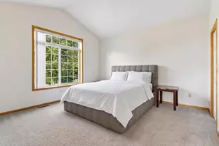 2485 Prairie Oak Trail, Woodbury, MN 55125 - Photo 10