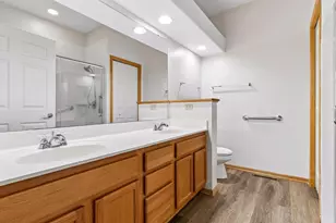 2485 Prairie Oak Trail, Woodbury, MN 55125 - Photo 20