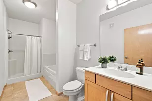 3251 Louisiana Ave S, Saint Louis Park, MN 55426 - Photo 10