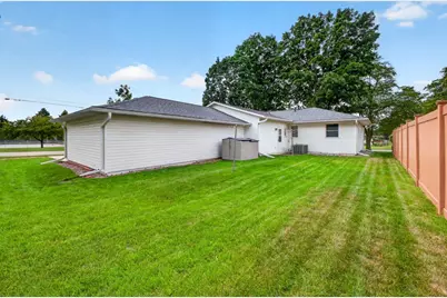 900 19th Avenue NE, Rochester, MN 55906 - Photo 38