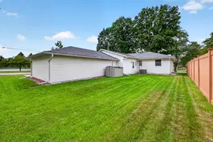 900 19th Ave NE, Rochester, MN 55906 - Photo 38