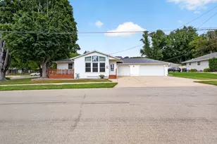 900 19th Ave NE, Rochester, MN 55906 - Photo 36