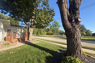 900 19th Ave NE, Rochester, MN 55906 - Photo 8