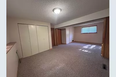 8833 Queen Avenue S, Bloomington, MN 55431 - Photo 6
