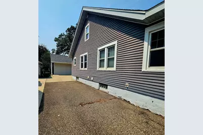 707 7th Street NW, Austin, MN 55912 - Photo 4