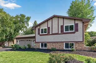 8041 60 1/2 Ave N, New Hope, MN 55428 - Photo 2