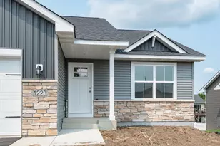1223 Olivia St SE, New Prague, MN 56071 - Photo 4