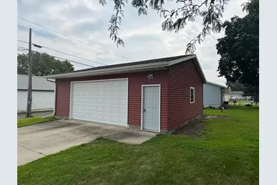 901 S Minnesota Street, New Ulm, MN 56073 - Photo 2