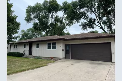 631 19th Street, Windom, MN 56101 - Photo 1