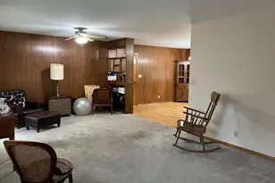 631 19th St, Windom, MN 56101 - Photo 8