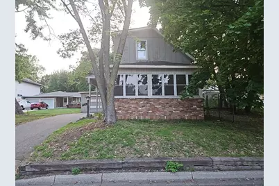 1069 Seminole Avenue, West Saint Paul, MN 55118 - Photo 2