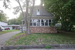 1069 Seminole Ave, West Saint Paul, MN 55118 - Photo 2