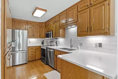9952 107th Avenue N, Maple Grove, MN 55369 - Photo 6