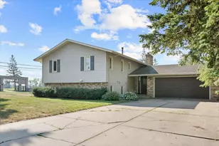 7901 37th Ave N, New Hope, MN 55427 - Photo 6