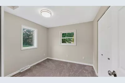 3225 Pinewood Road SE, Rochester, MN 55904 - Photo 14