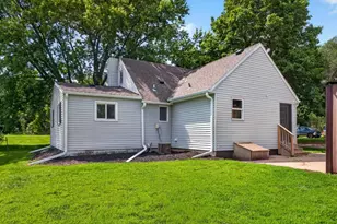 3225 Pinewood Rd SE, Rochester, MN 55904 - Photo 28