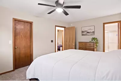 14631 Meadowood Drive, Savage, MN 55378 - Photo 10