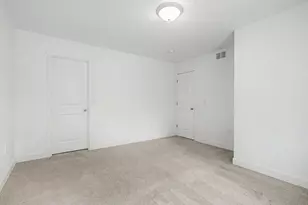 953 Wilson Ave, Saint Paul, MN 55106 - Photo 14