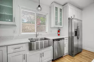953 Wilson Ave, Saint Paul, MN 55106 - Photo 2