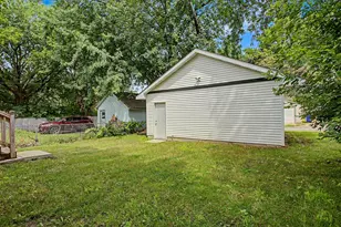 953 Wilson Ave, Saint Paul, MN 55106 - Photo 22