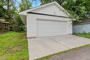 953 Wilson Ave, Saint Paul, MN 55106 - Photo 20
