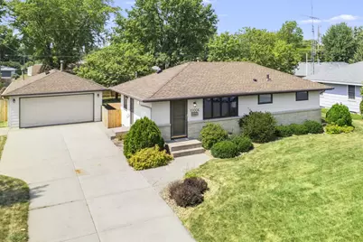 10006 Chicago Avenue S, Bloomington, MN 55420 - Photo 2