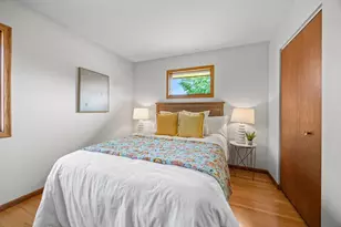 10006 Chicago Ave S, Bloomington, MN 55420 - Photo 14