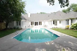 10725 Purdey Rd, Eden Prairie, MN 55347 - Photo 8