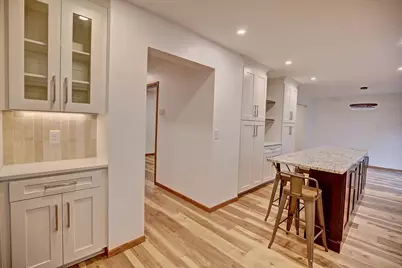 2400 Garland Lane N, Plymouth, MN 55447 - Photo 10