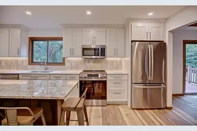2400 Garland Lane N, Plymouth, MN 55447 - Photo 8