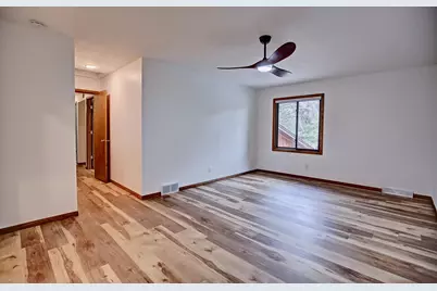 2400 Garland Lane N, Plymouth, MN 55447 - Photo 32
