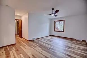 2400 Garland Ln N, Plymouth, MN 55447 - Photo 32