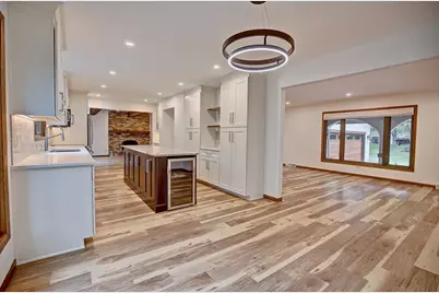 2400 Garland Lane N, Plymouth, MN 55447 - Photo 16
