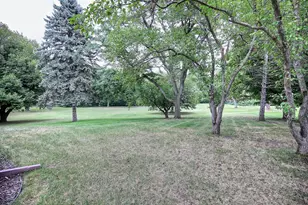 2400 Garland Ln N, Plymouth, MN 55447 - Photo 56