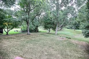 2400 Garland Ln N, Plymouth, MN 55447 - Photo 24
