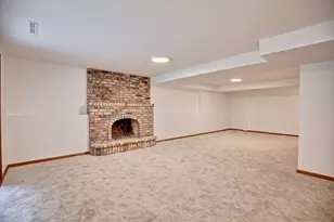 2400 Garland Ln N, Plymouth, MN 55447 - Photo 52