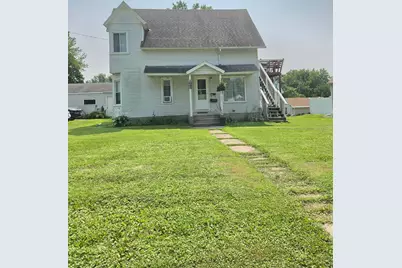 324 E 5th Street, Saint Charles, MN 55972 - Photo 1
