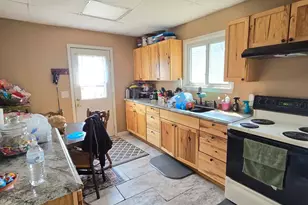 324 E 5th St, Saint Charles, MN 55972 - Photo 6
