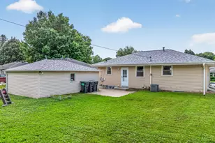 1443 Cascade St NW, Rochester, MN 55901 - Photo 2