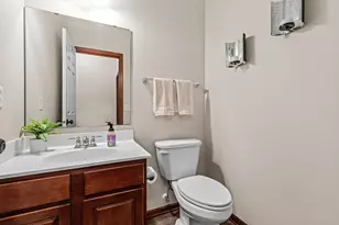 8421 Blazing Star Cir, Shakopee, MN 55379 - Photo 20