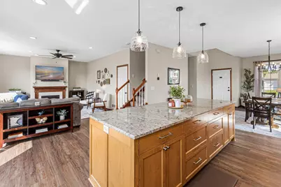8421 Blazing Star Circle, Shakopee, MN 55379 - Photo 12