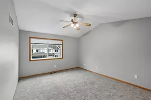 1191 Highpoint Curve, Shakopee, MN 55379 - Photo 10