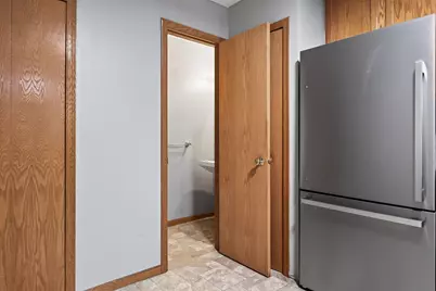 1191 Highpoint Curve, Shakopee, MN 55379 - Photo 8