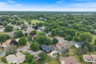 8117 Florida Ct N, Brooklyn Park, MN 55445 - Photo 2