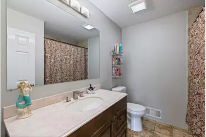 8117 Florida Court N, Brooklyn Park, MN 55445 - Photo 10
