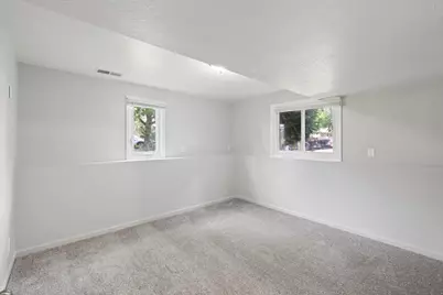 8117 Florida Court N, Brooklyn Park, MN 55445 - Photo 18