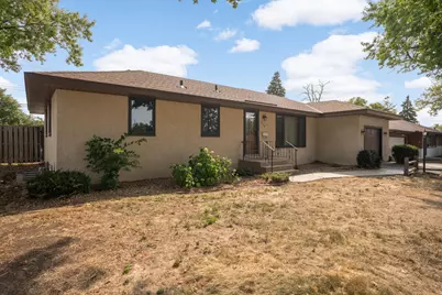 610 57th Avenue NE, Fridley, MN 55432 - Photo 2